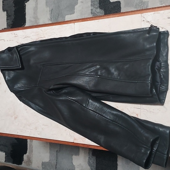 WINLIT Black Leather Jacket- Size L (Large). - Picture 7 of 10